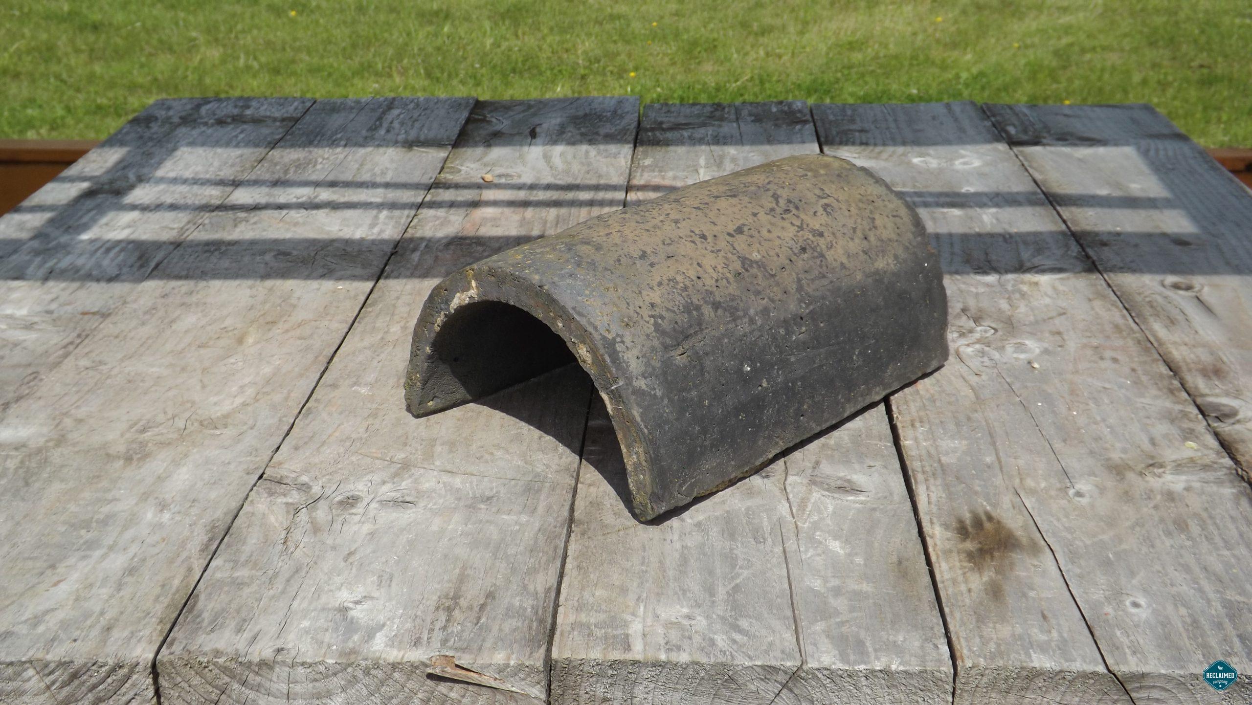Blue/Black half round ridge