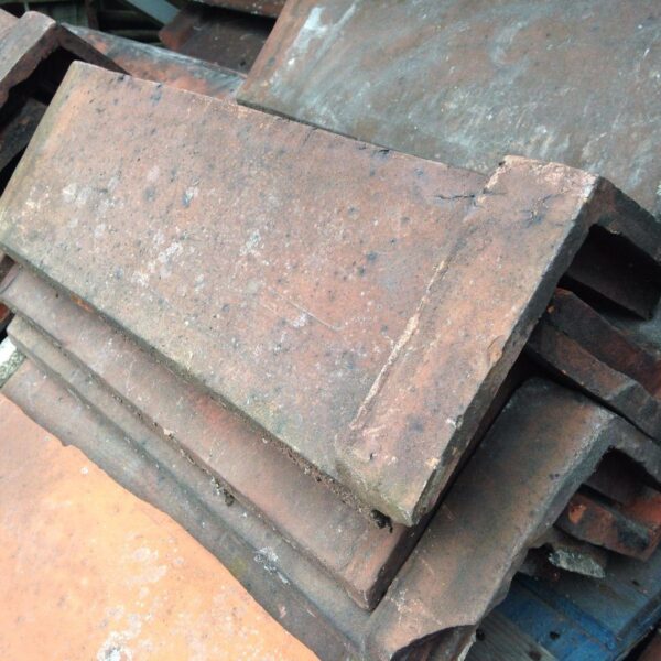 Angle Capped Ridge