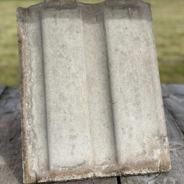 Alternative view of Double Roman | Concrete interlocking tile