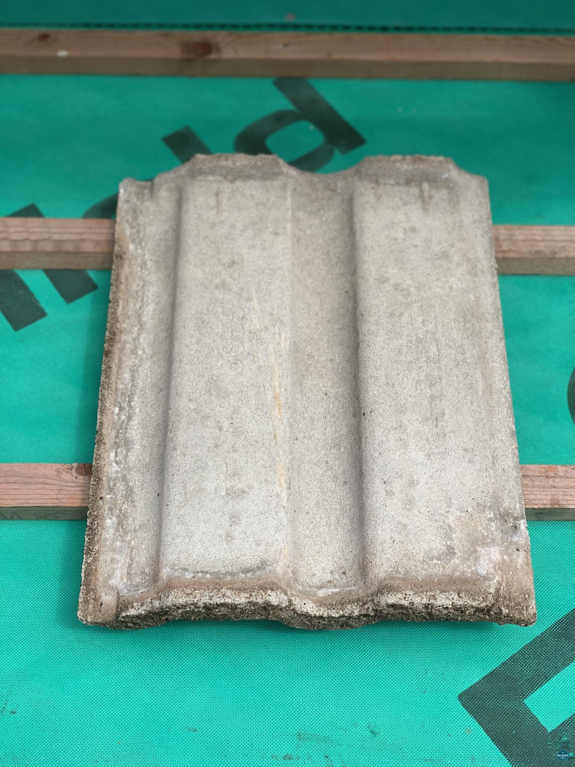 Double Roman | Concrete interlocking tile - Image 3