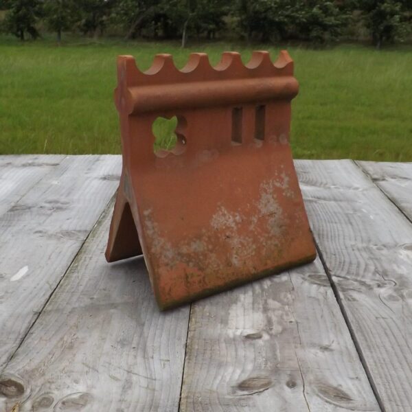 Alternative view of Clay decorative ridge tile
