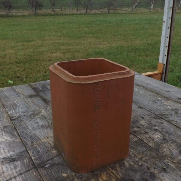 Clay flue liner (tall)