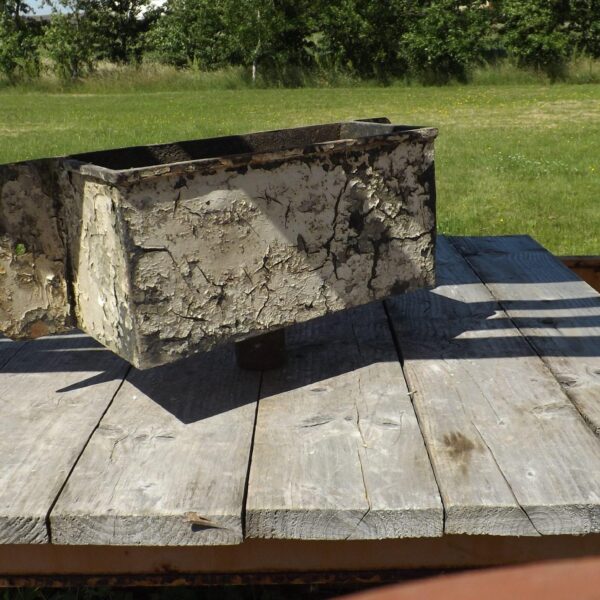 Alternative view of Large hopper heads | Cast iron