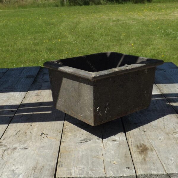 Alternative view of Hopper heads | cast iron