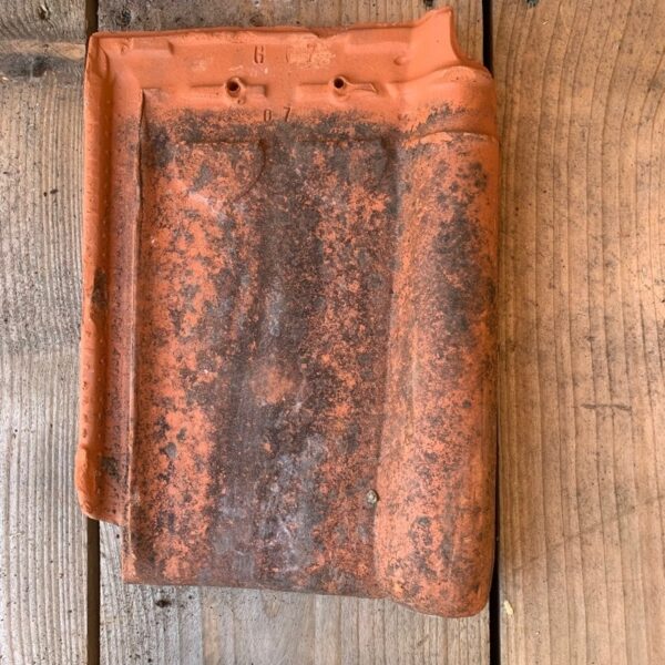Courtrai Style French Tiles Clay Interlocking Tile (300mm x 225mm) The Reclaimed Company