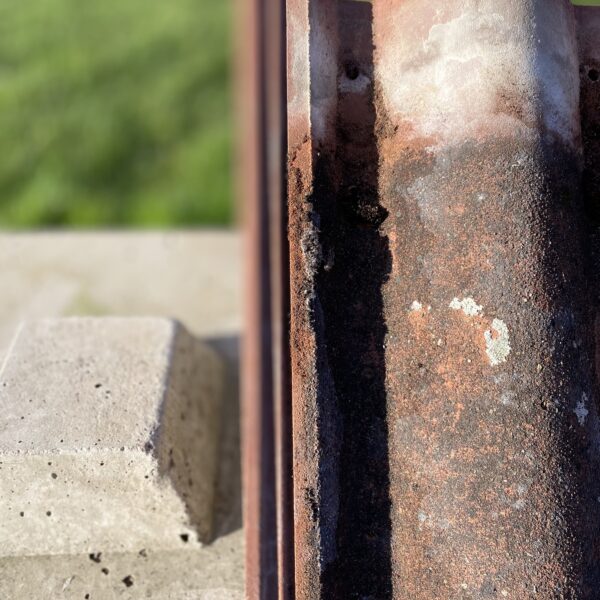 Reclaimed Sandtoft Bold Roll Concrete Roof Tiles – Red