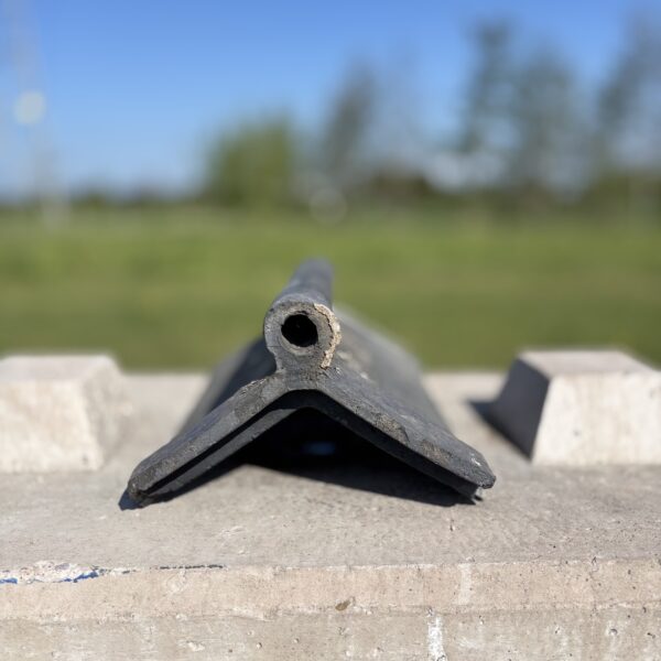 Capped Roll Top Ridge