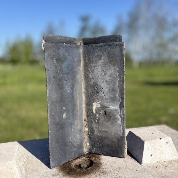 Capped Roll Top Ridge