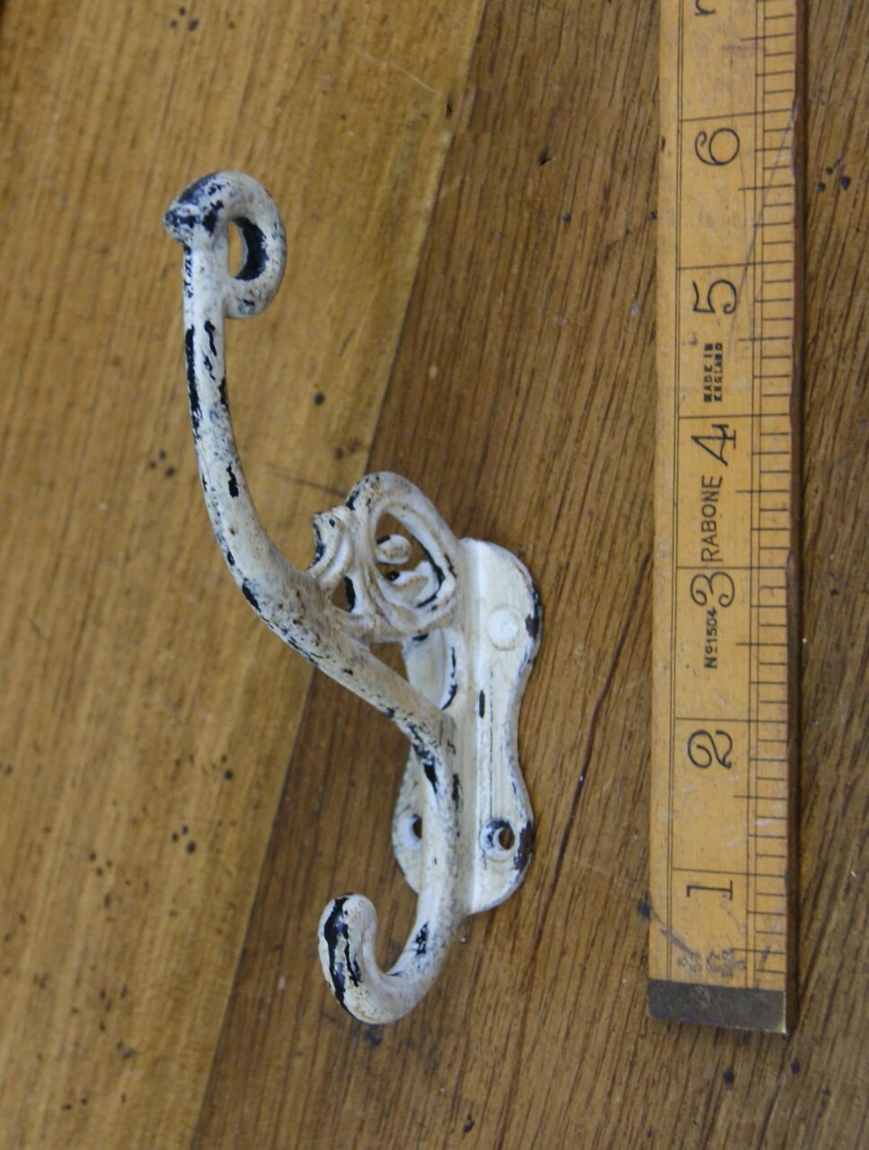Hat & Coat Hook Swan Neck 'P' Antique Cream Patina 4 hole 130mm