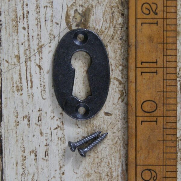 Escutcheon Oval Antique Iron 45mm (Large Keyhole)