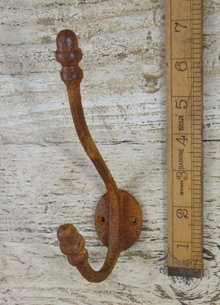 Hat & Coat Hook Acorn 2 Hole Cast Iron Rust 175mm