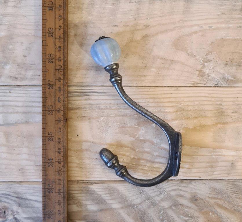 Coat Hook ALBANY Acorn Cloud Grey Ceramic Shell Tip Iron 125mm - Image 2