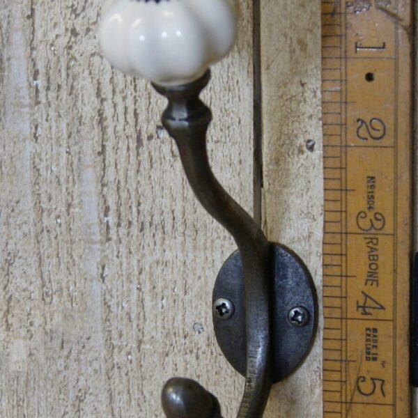 Coat Hook ALBANY Acorn Off White Ceramic Shell Tip Antique 150mm