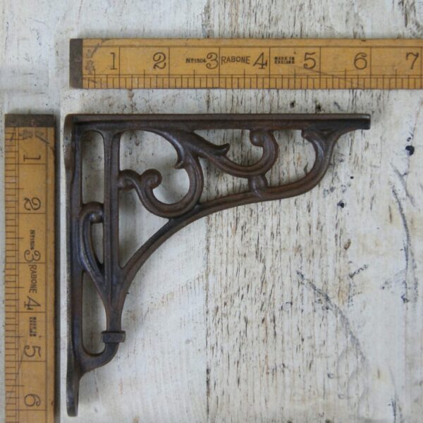 Shelf Bracket HERITAGE Cast Antique Iron 150mm x 150mm