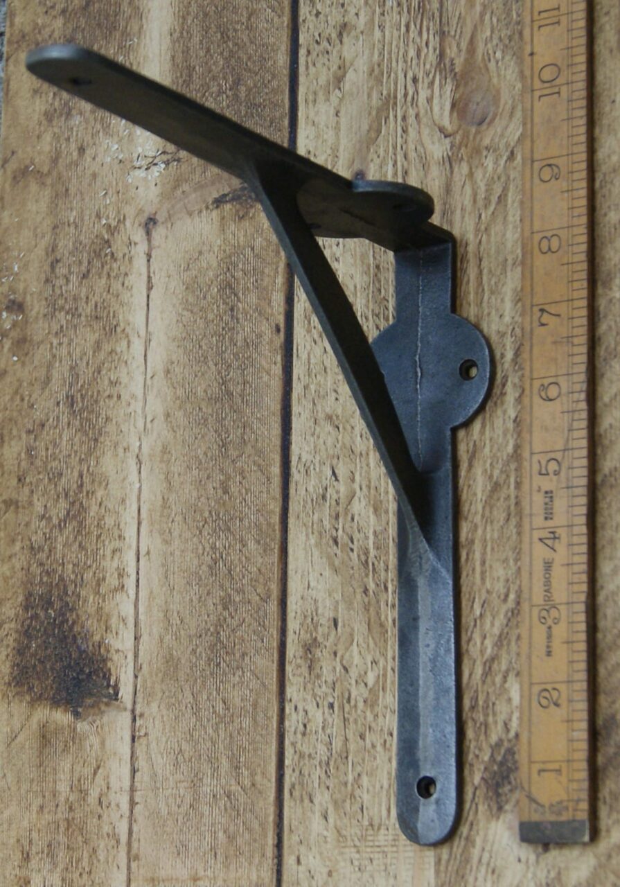 Shelf Bracket GALLOWS Plain Lugs Cast Antique Iron 216mm x 216mm - Image 2