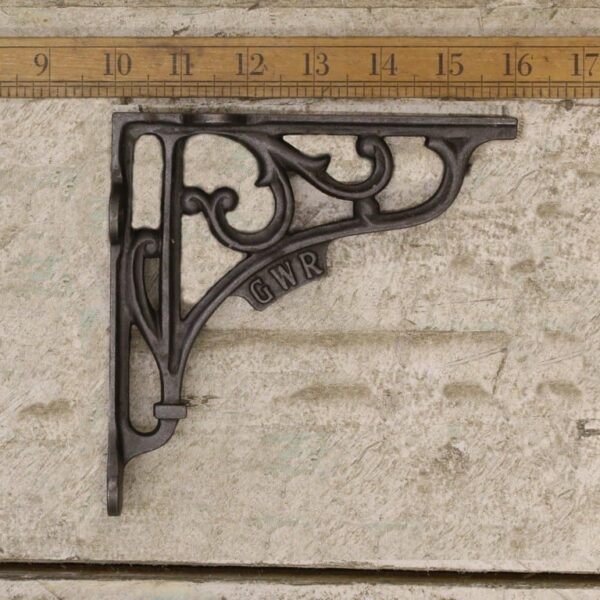 Shelf Bracket GWR Cast Antique Iron 150mm x 150mm