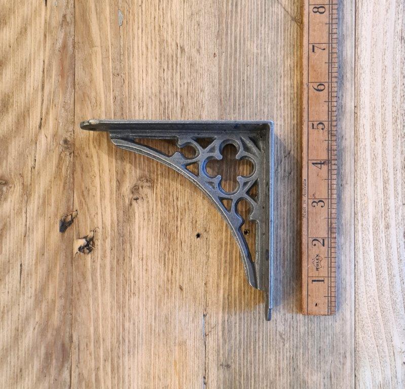 Shelf Bracket GOTHIC Design Ant Iron 125mm x 125mm