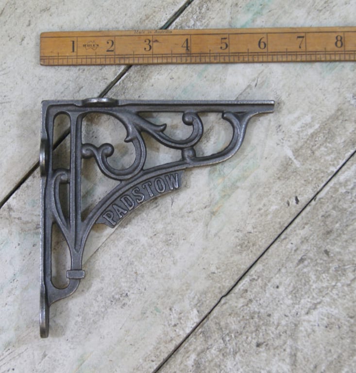 Shelf Bracket PADSTOW Antique Iron 150mm x 150mm