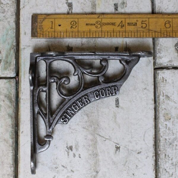 Shelf Bracket SINGER CORP Cast Iron 125mm x 125mm