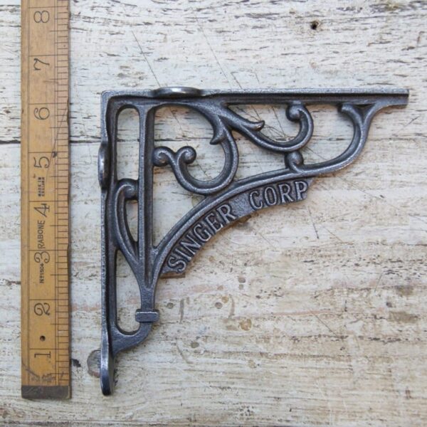 Shelf Bracket SINGER CORP Cast Iron 150mm x 150mm
