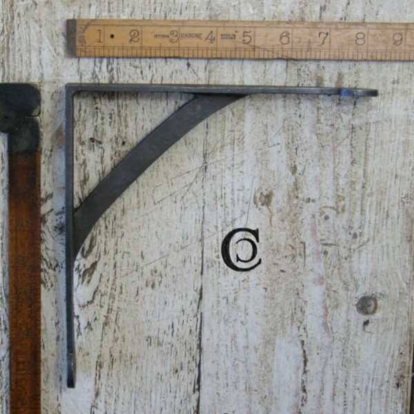 Shelf Bracket GALLOWS Penny End Cast Antique Iron 200mm x 200mm
