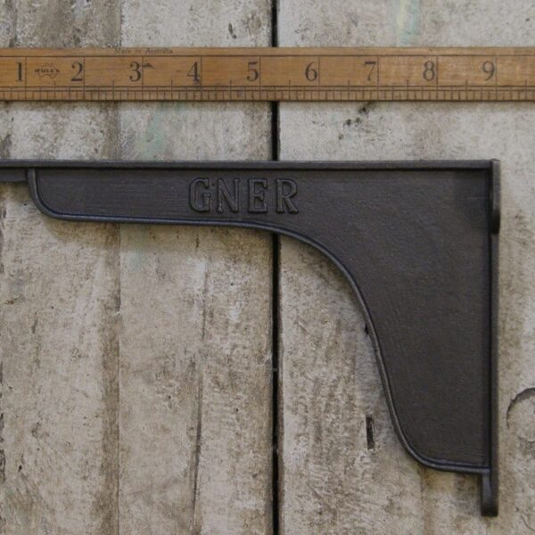 Shelf Bracket Lip Railway GNER Window Box Cast Antique Iron 225mm