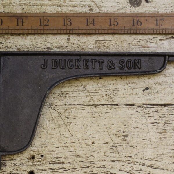 Shelf Bracket Lip Railway J DUCKETT Window Box Cast Iron 200mm