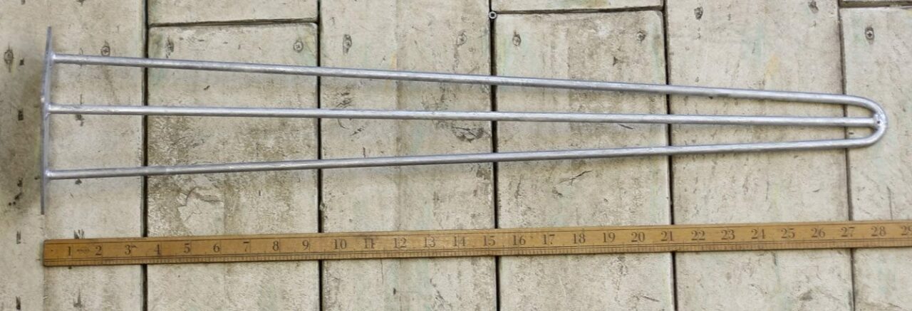 Hairpin Leg 3 Prong Galvanised 710mm