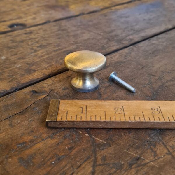Knob Plain Shaker Antique Brass on Cast Iron 32mm Diameter
