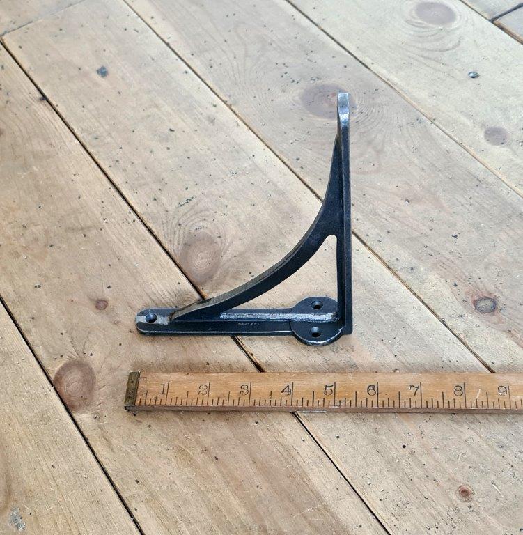 Shelf Bracket IRONBRIDGE Cast Antique Iron 140mm x 178mm - Image 2