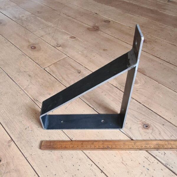 Alternative view of Shelf Bracket Utility CELTIC Antique Iron 200mm Int