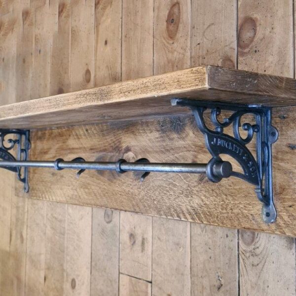 Alternative view of Shelf Bracket GWR Takes 15mm Rod Cast Antique Iron 180mm x 205mm