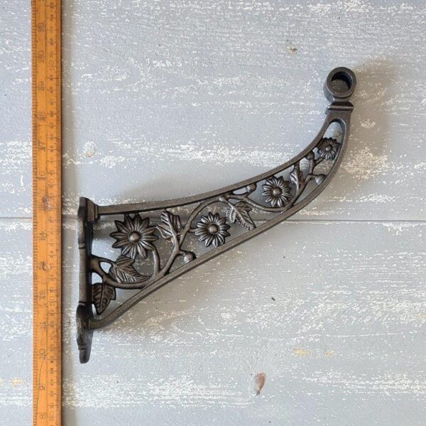 Alternative view of Wardrobe Coat Hanger Bracket FLOWERS Takes 15mm Rod Cast Iron 230mm