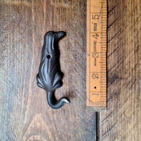 Coat Hook DOG Looking Sideways Cast Antique Iron 100mm