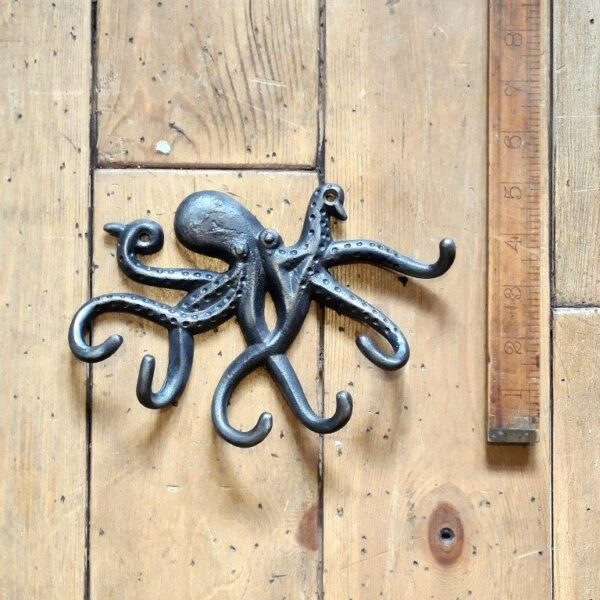Multi Hook OCTOPUS Angled Head Cast Antique Iron 130 x 190mm