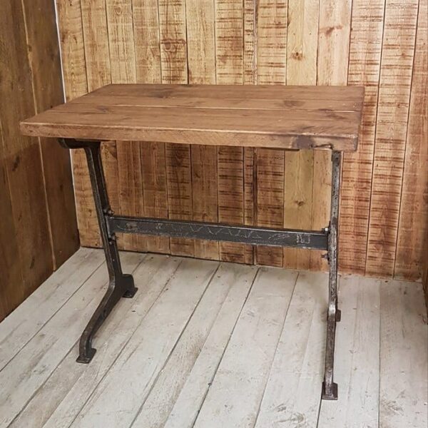 Sewing Table Set with Connecting Bar SINGER Cast Iron 711mm