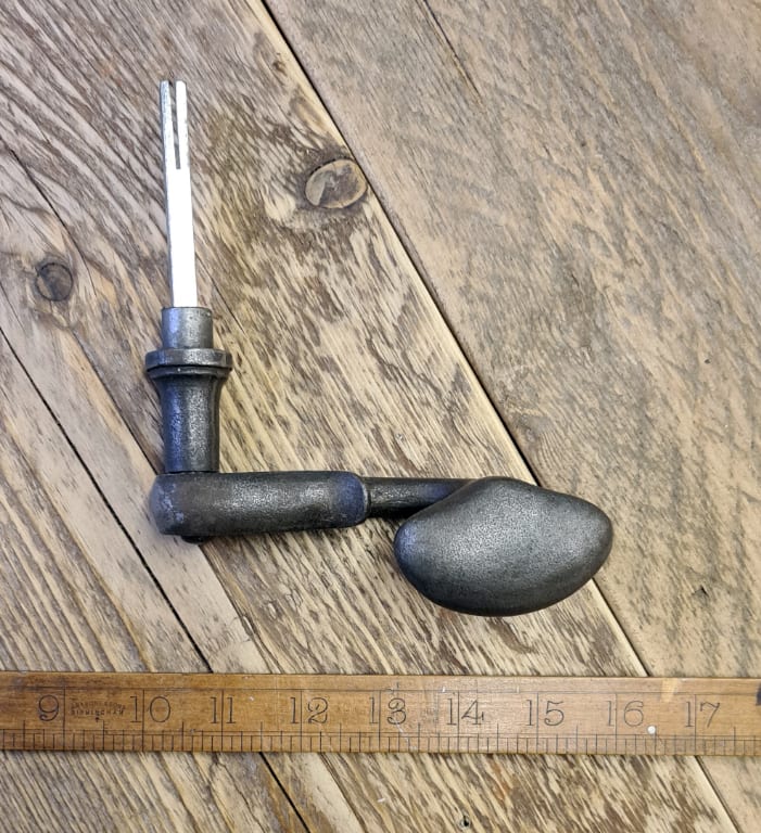 Lever Door Handle Round Rose CARNABY Cast Antique Iron 140mm - Image 3