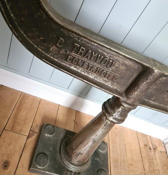 Guide to ironmongery