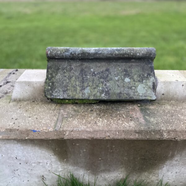 Reclaimed Weathered Natural Red Roll Top Clay Ridge Tile