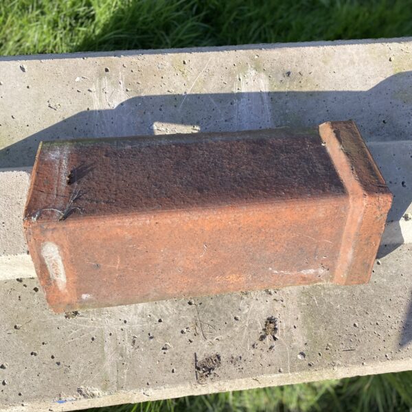 Alternative view of Reclaimed Clay Angle Cap Ridge Tile – 490-260