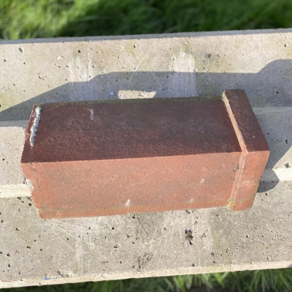 Alternative view of Reclaimed Clay Angle Cap Ridge Tile – 480-225