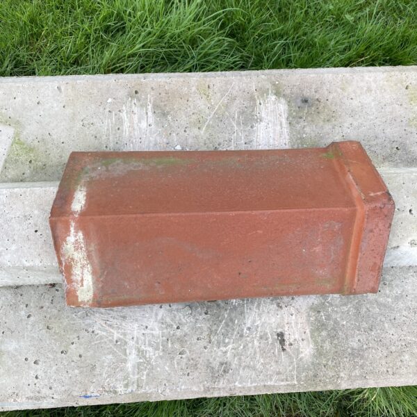 Alternative view of Reclaimed Clay Angle Cap Ridge Tile – 500-260