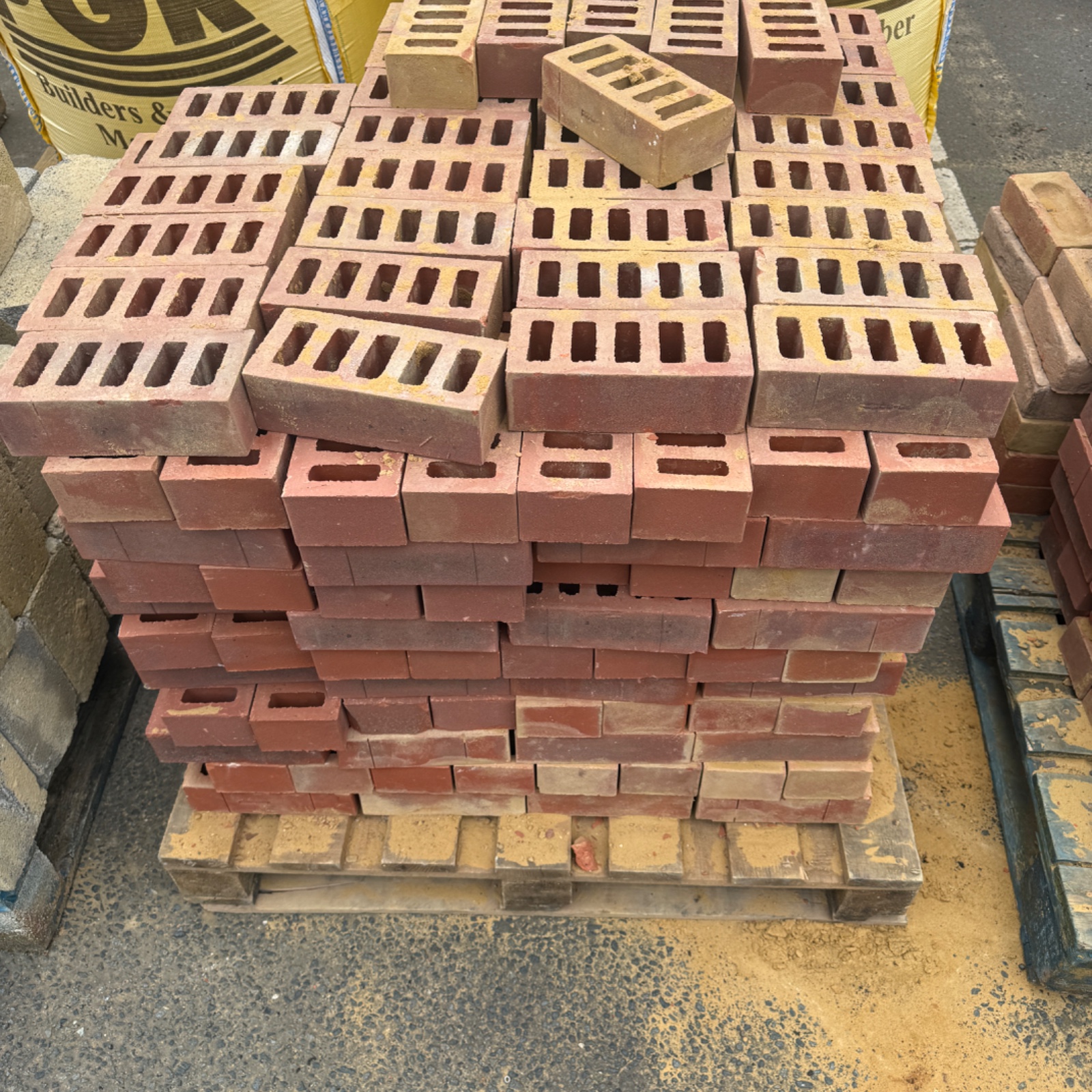 Engineering and clay bricks